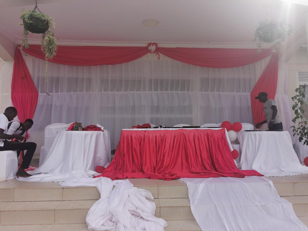 Victoria Lake View Guesthouse & Safaris عنتيبي المظهر الخارجي الصورة